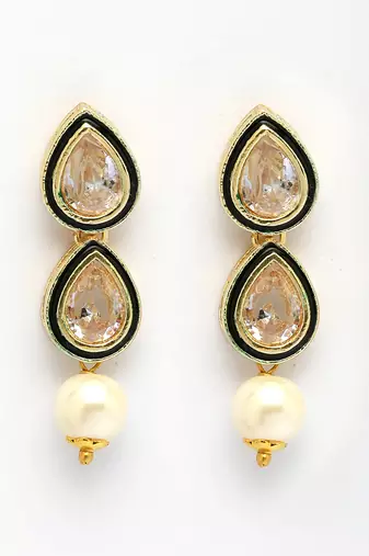  women gold plated pear shape kundan studded short jewellery set