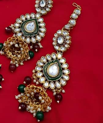 Royal kundan bridal set with mathapatti -  pearl drop wedding collection (gold plated) 3