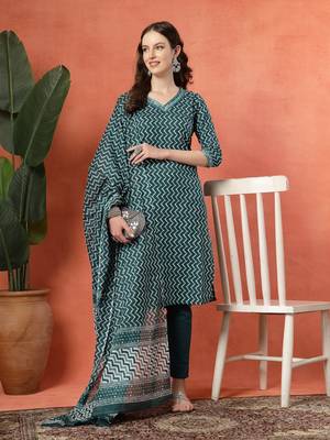 Seagreen women printed aline kurta pant with dupatta set 1