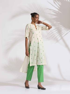 off-white cotton floral embroidered straight kurta set 3