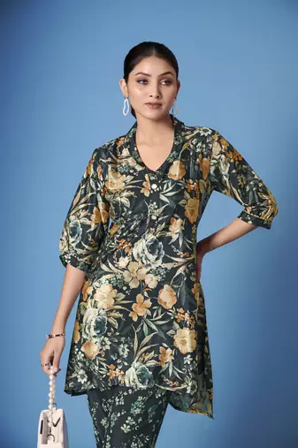 Beautiful black crepe silk kurta set with scarf for classy looks