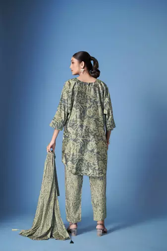Beautiful grey crepe silk kurta set with scarf for classy looks