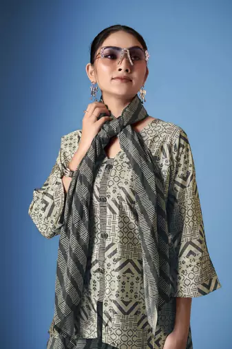 Beautiful grey crepe silk kurta set with scarf for classy looks