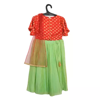 Red top with green skirt 4