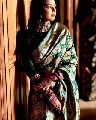 Green color silk blend saree with blouse 2