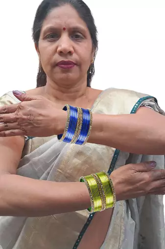 Brass multicolor  stone stud bangle combo