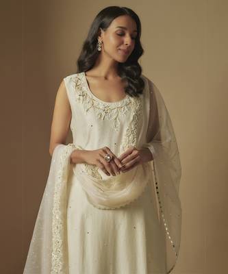 Ivory kurta set 4