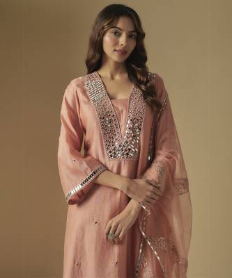 Rose gold kurta set 4