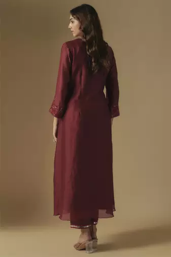 Red kurta set