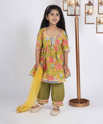 Girls yellow floral kurta payjama set 1