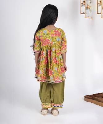 Girls yellow floral kurta payjama set 2