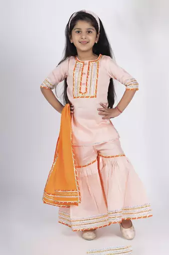 Girls peach kurta payjama set