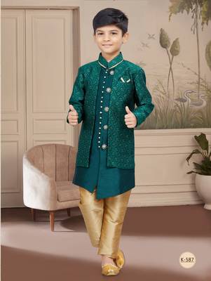 Cheekoo banarsasi jackard with booti zari thread work indo 1