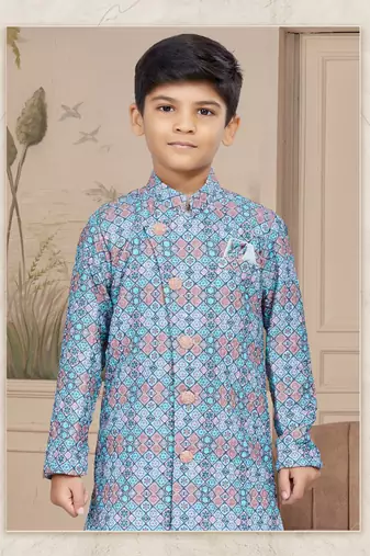 Off white havy  indowestern sherwani with  less work with fansy batton