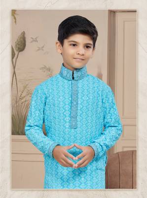 Off white rayon full amrodery with stone and thread work chikankari kurta 2