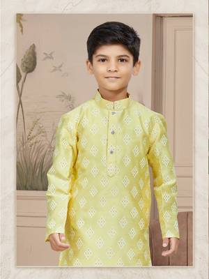 Off white degital printed thread work kurta pajama 2