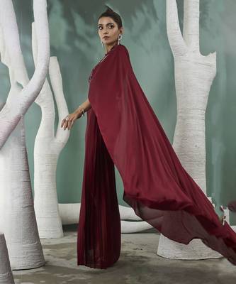Burgundy drape saree set 4