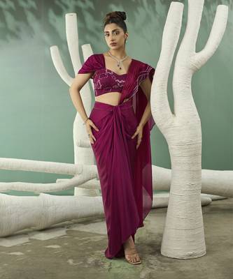 Plum pink drape skirt set with detachable dupatta 1