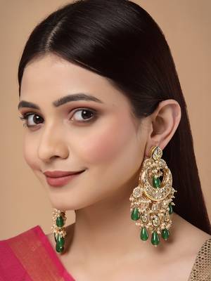 Green pearl earrings 2