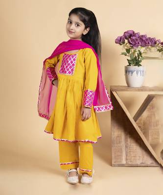 Girls yellow kurta payjama set 4