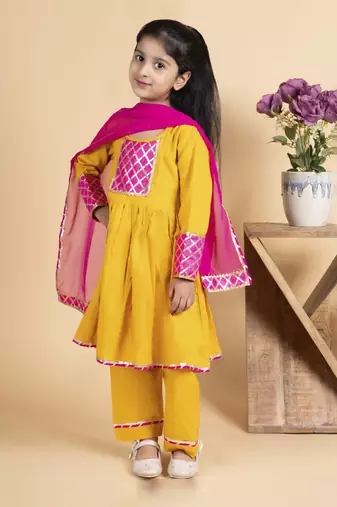 Girls yellow kurta payjama set