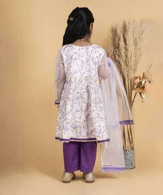 Purple and white floral girls kurta payjama set 4