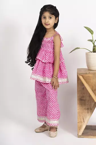 Pink girls leheriya coord set