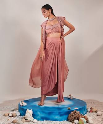 Salmon pink gradient colour embroidery skirt set 1