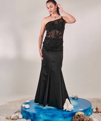 Black bustier and kalidar fitted skirt set 2