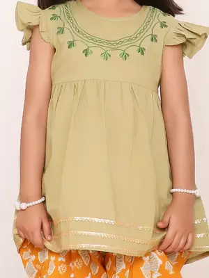 ekam girls embroidered peplum with dhoti 5