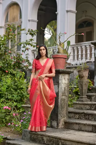 Gajri kalyani silk blend elegant festive wear heavy woven saree