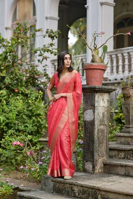 Gajri kalyani silk blend elegant festive wear heavy woven saree 5
