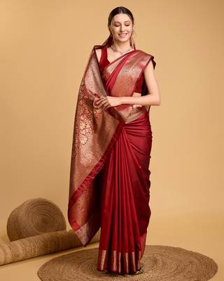Red soft silk blend saree with zari woven  5