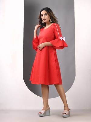 Red cotton solid fit & flared ethnic dress 2