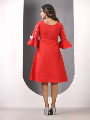 Red cotton solid fit & flared ethnic dress 3