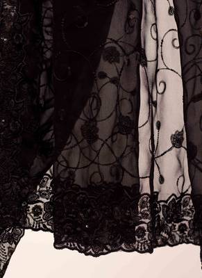 Black georgette floral embroidered saree 6