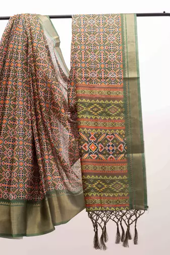 Mehendi patola art silk saree