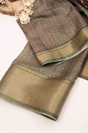 Mehendi patola art silk saree