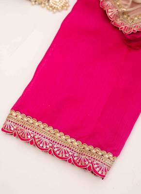 Gold and Cream Dual-Tone Saree with Elegant Embroidered Lace 6