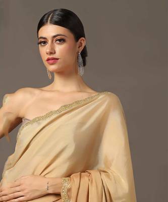 The classic shades of gold saree set 3