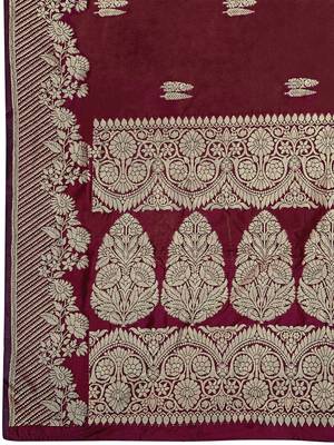 Banarasi woven maroon jacquard work saree with blouse piece 5