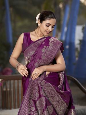 Banarasi woven wine jacquard work saree with blouse piece 4