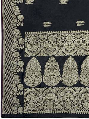 Banarasi woven black jacquard work saree with blouse piece 5