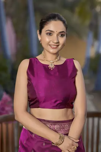 Banarasi woven purple wine jacquard work saree with blouse piece