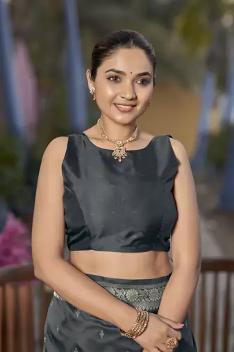 Banarasi woven grey jacquard work saree with blouse piece
