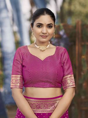 Banarasi satin silk woven pink jacquard work saree with blouse piece 5