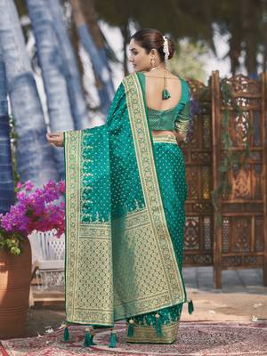 Banarasi satin silk woven green jacquard work saree with blouse piece 2