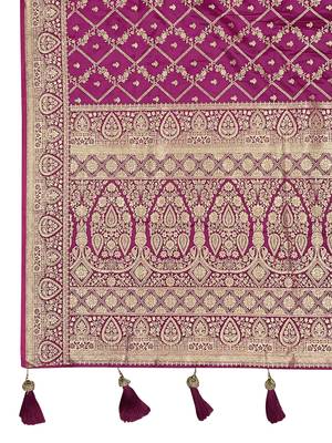 Banarasi satin silk woven pink jacquard work saree with blouse piece 6