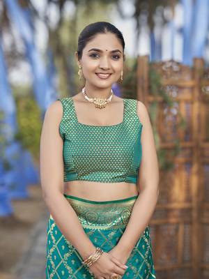 Banarasi satin silk woven green jacquard work saree with blouse piece 4