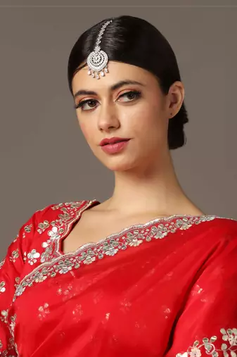 The eternal red gota-pati saree set